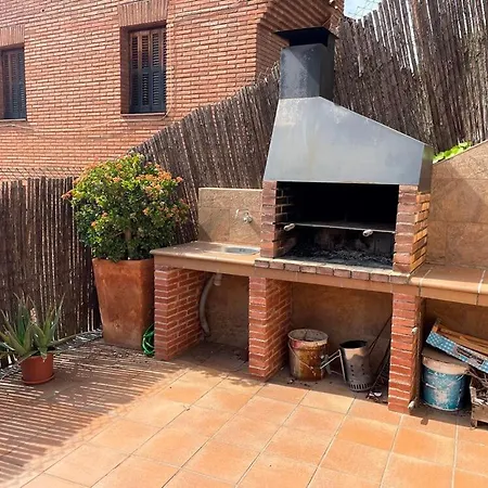 Habitaciones En Villa Coliving Villa Vistas San Fausto de Campcentellas Exterior photo
